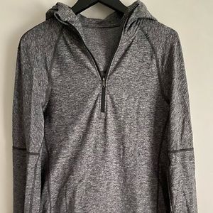 Men’s Lululemon 1/2 zip hoodie